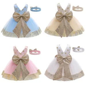 Bébé Qui Porte Des Robes De Princesse